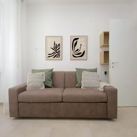 Nancy Bleisure By Domusdimore *