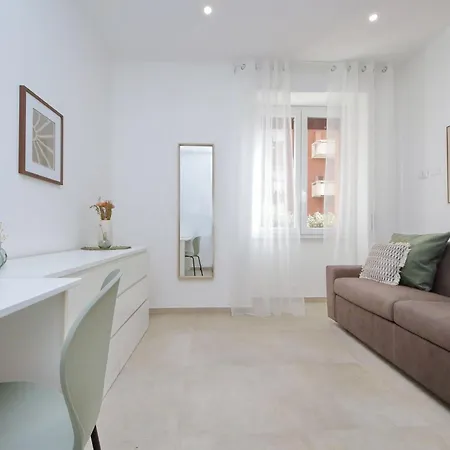 Διαμέρισμα Nancy Bleisure By Domusdimore *