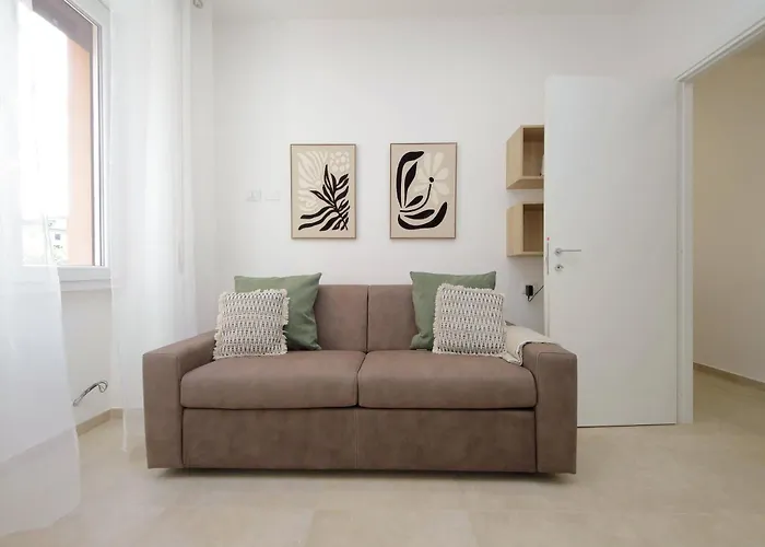 Nancy Bleisure By Domusdimore *