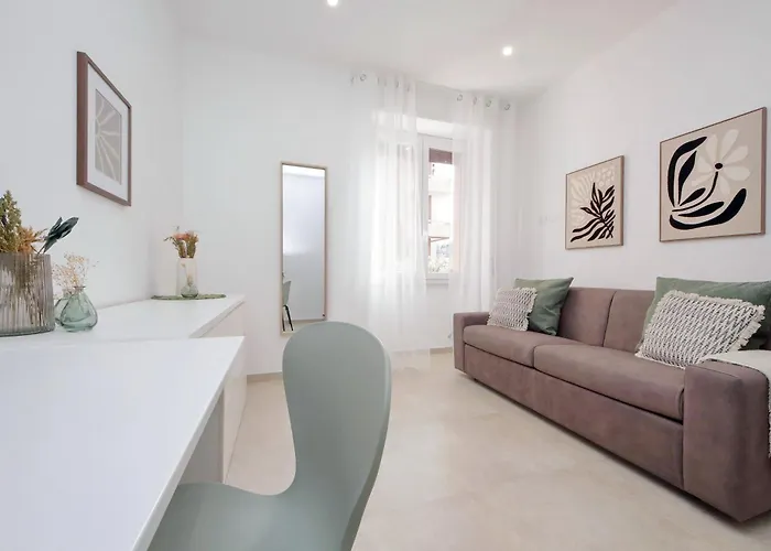 Nancy Bleisure By Domusdimore Apartment